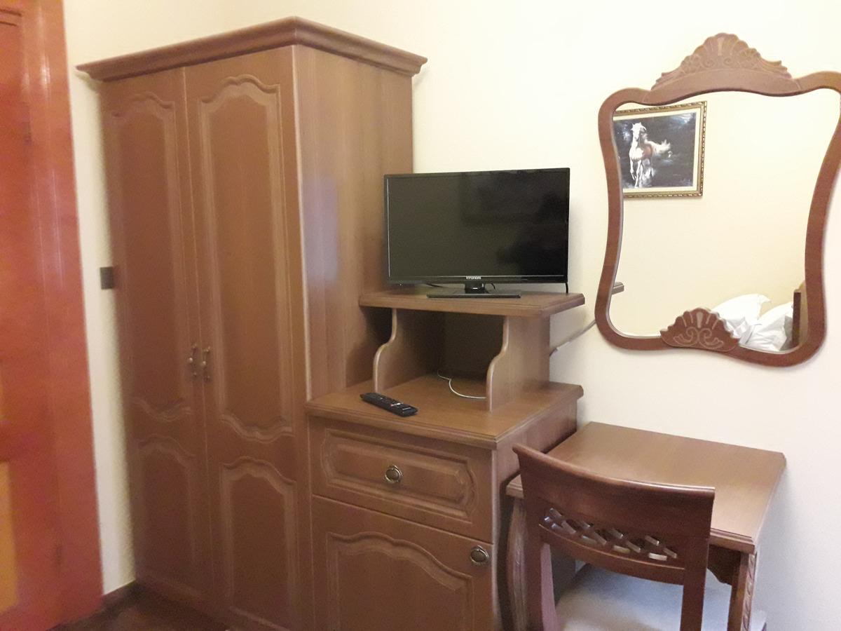 Hotel Vila Mano Корча Екстер'єр фото