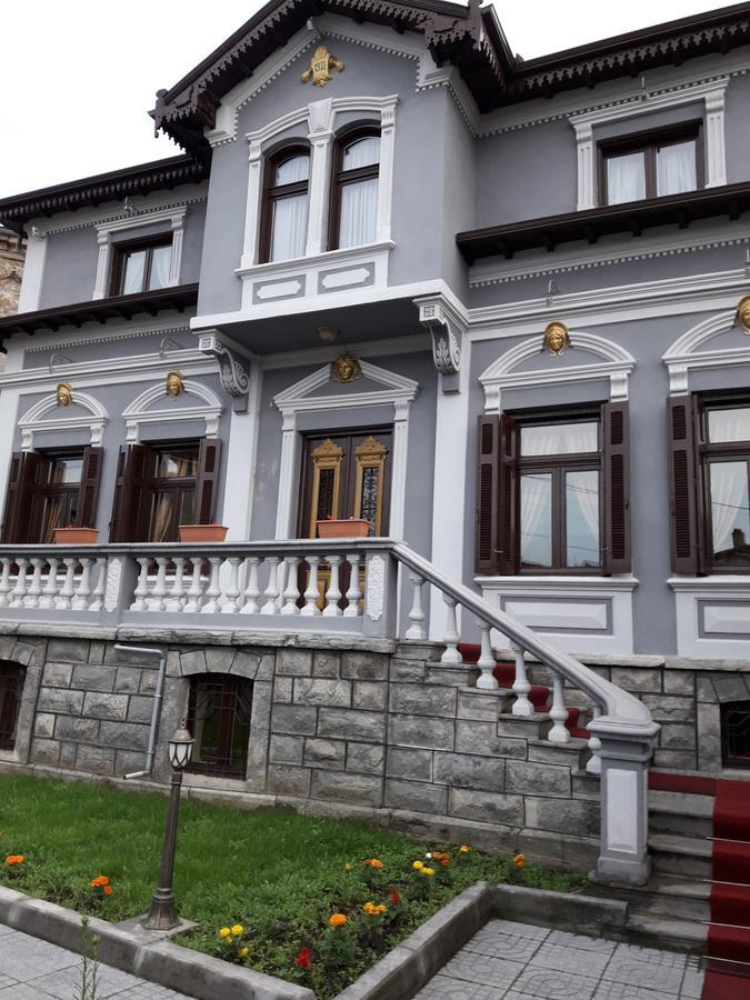 Hotel Vila Mano Корча Екстер'єр фото