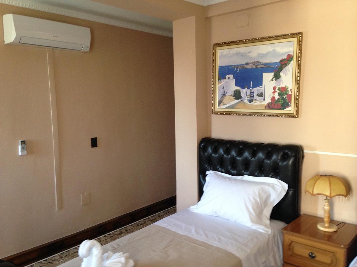 Hotel Vila Mano Корча Екстер'єр фото