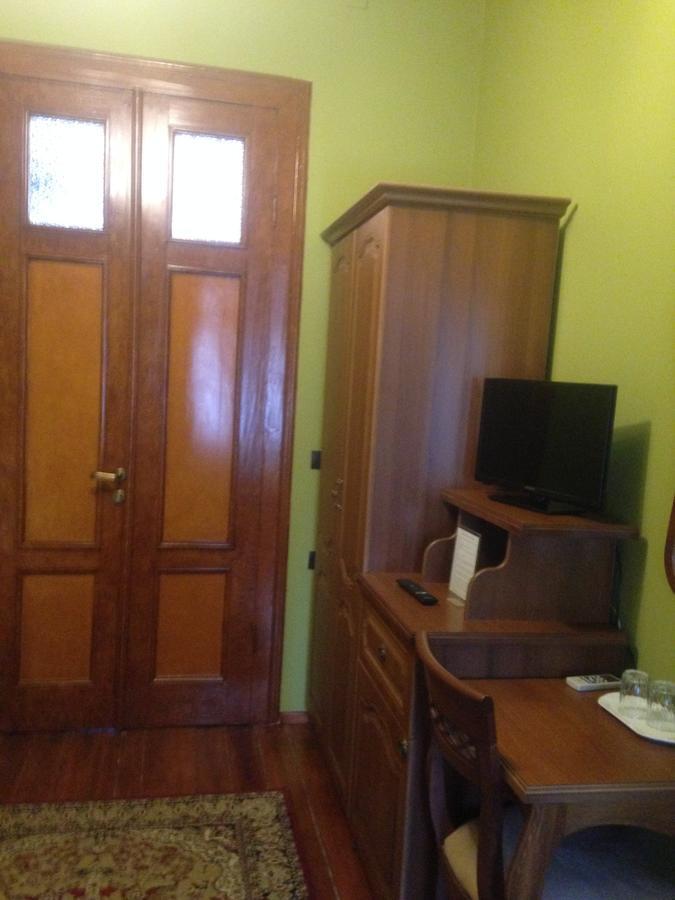 Hotel Vila Mano Корча Екстер'єр фото